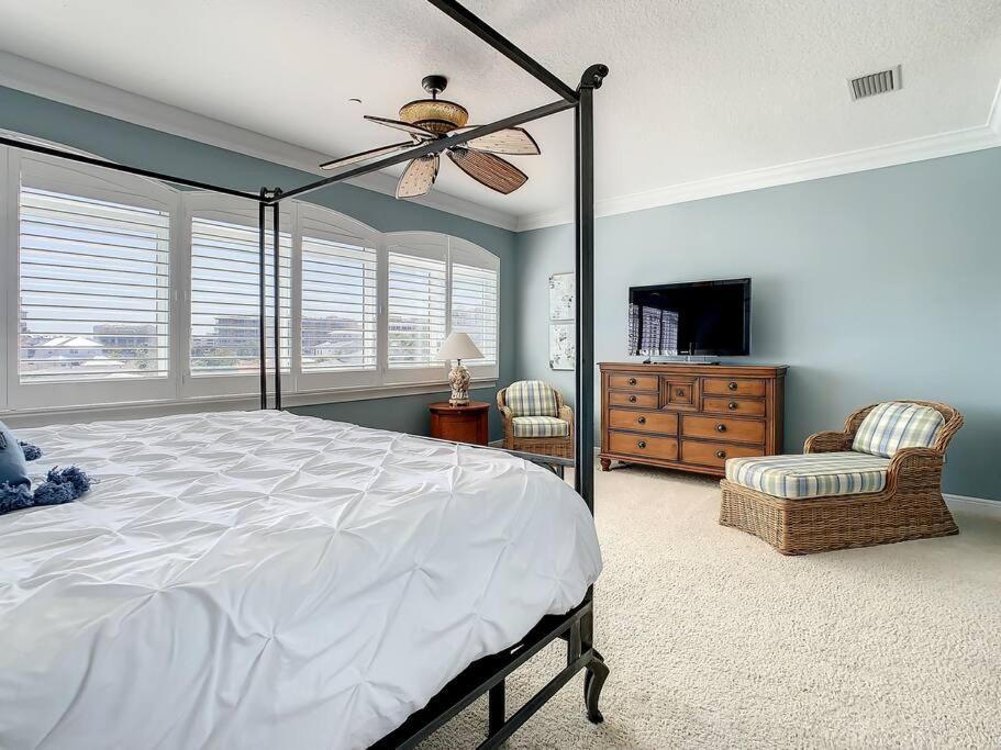 Clearwater Penthouse 5 Min Walk Heated Pool Casa de Férias Clearwater Beach
